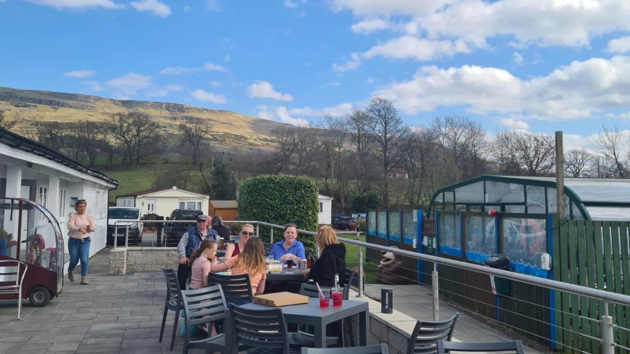 Campsie Glen Holiday Park Fintry Екстер'єр фото