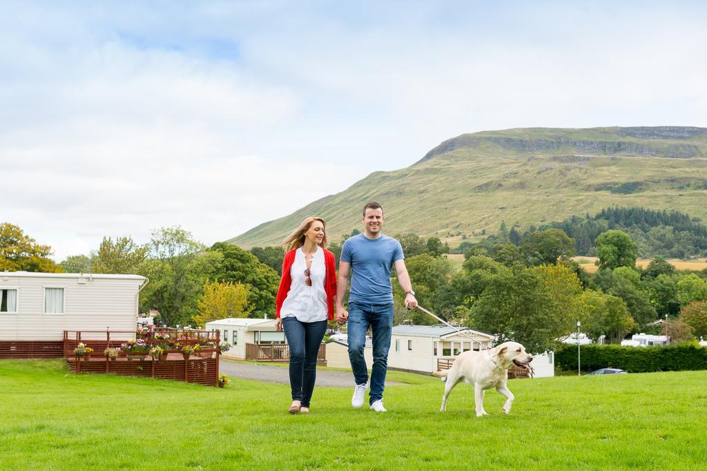 Campsie Glen Holiday Park Fintry Екстер'єр фото